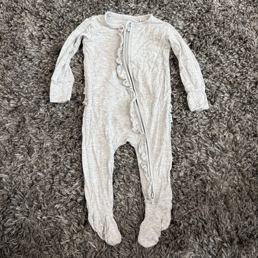 Posh Peanut Light Gray Ruffle Zip Footie